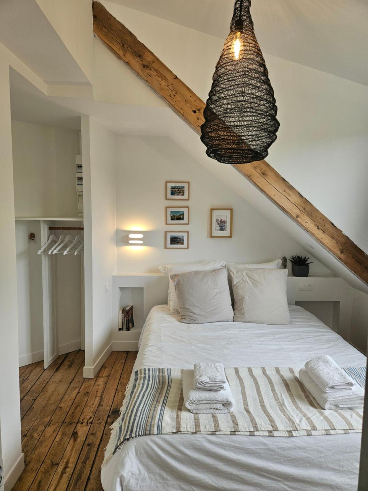 Anatoline Audierne Appart'Hotel Vue Mer - Sea & Harbor Stay ภายนอก รูปภาพ