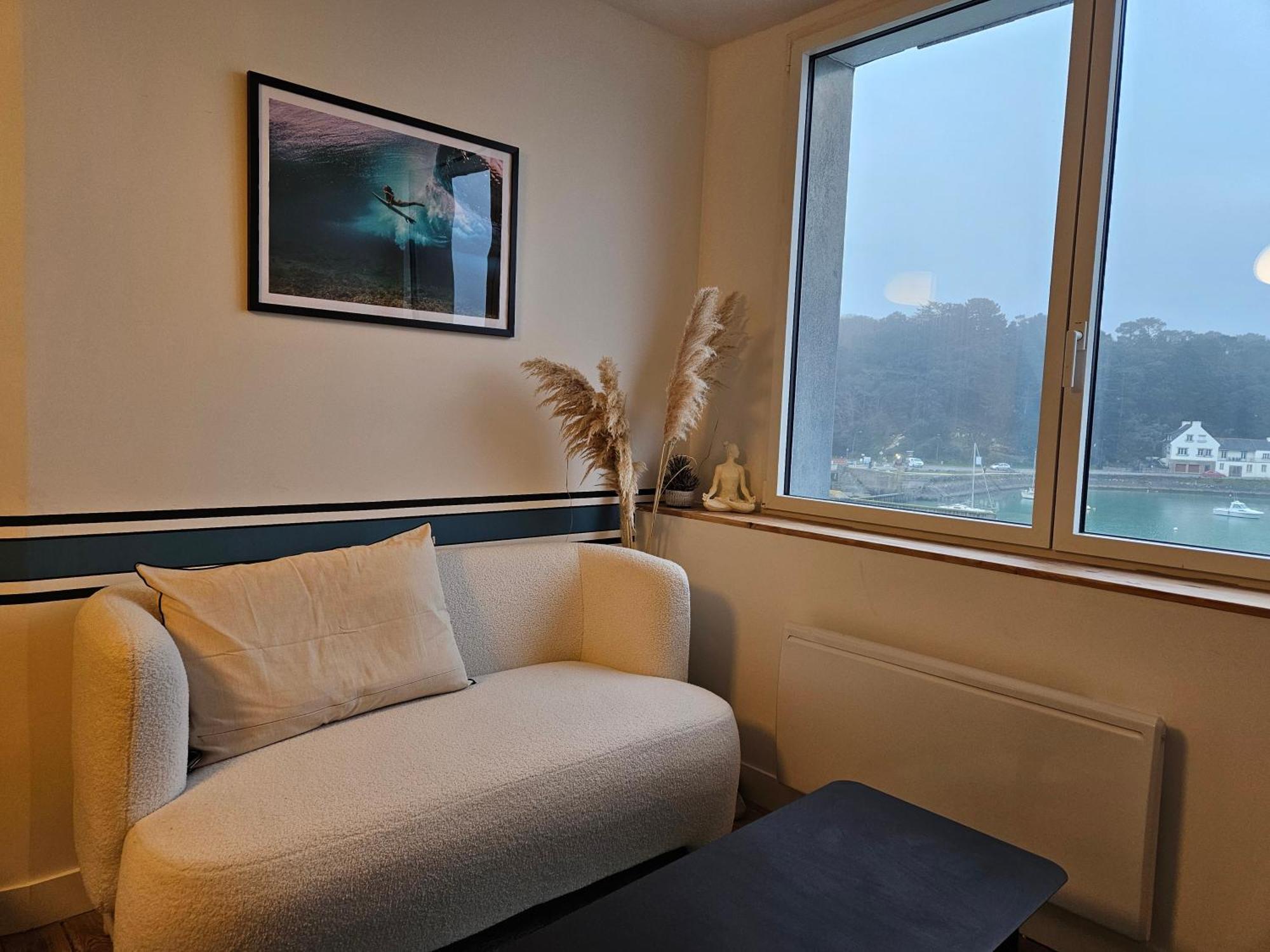 Anatoline Audierne Appart'Hotel Vue Mer - Sea & Harbor Stay ภายนอก รูปภาพ