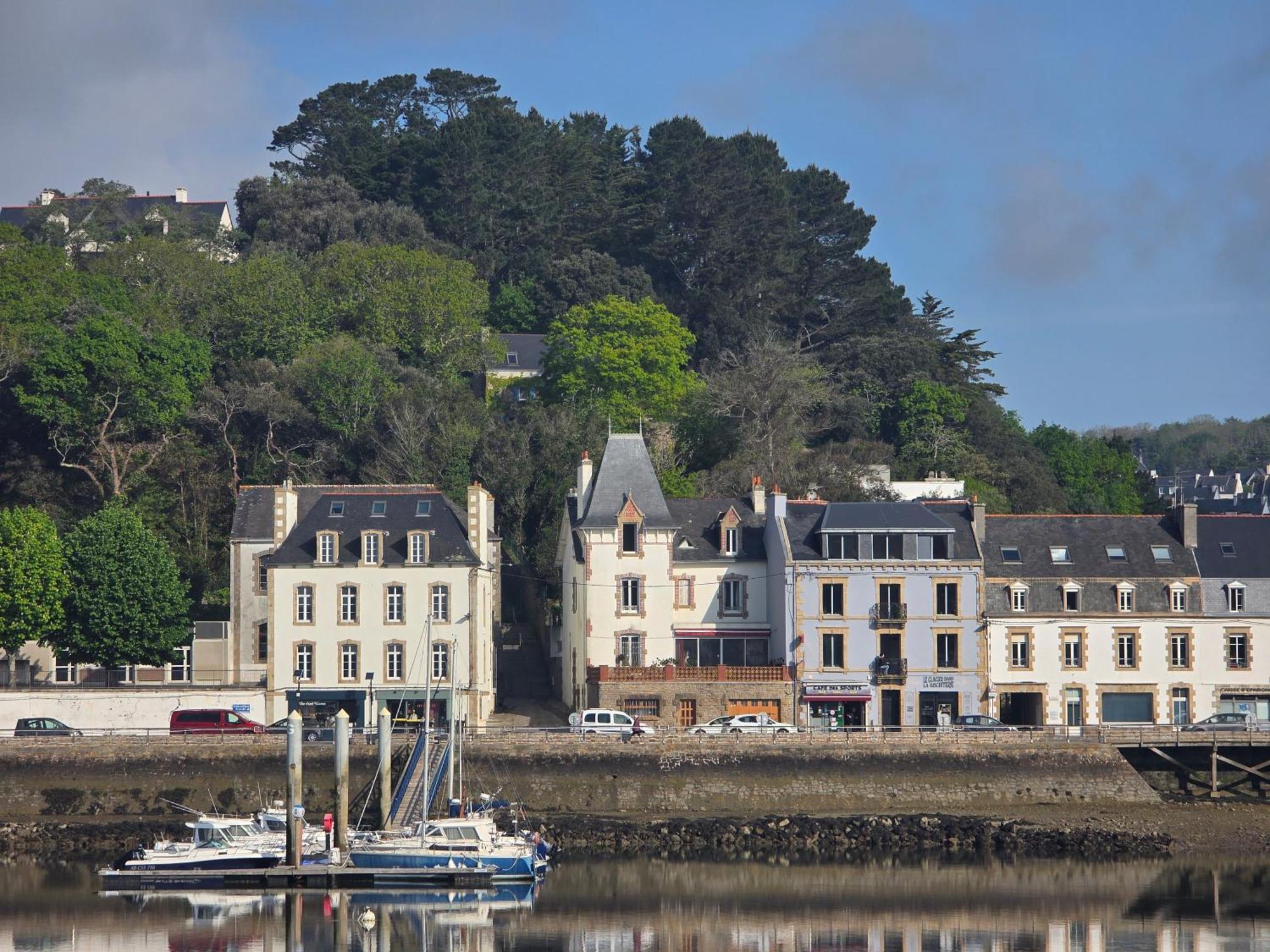 Anatoline Audierne Appart'Hotel Vue Mer - Sea & Harbor Stay ภายนอก รูปภาพ